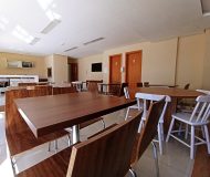 Apartamento com 62m², 2 dormitórios, 1 suíte, 1 vaga no bairro Santa Maria Goretti em Porto Alegre