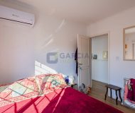 Casa com 200m², 3 dormitórios, 1 suíte, 2 vagas no bairro Jardim Sabará em Porto Alegre