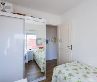 Casa com 200m², 3 dormitórios, 1 suíte, 2 vagas no bairro Jardim Sabará em Porto Alegre