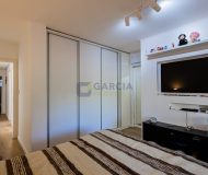 Casa com 200m², 3 dormitórios, 1 suíte, 2 vagas no bairro Jardim Sabará em Porto Alegre