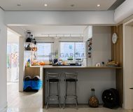 Casa com 200m², 3 dormitórios, 1 suíte, 2 vagas no bairro Jardim Sabará em Porto Alegre