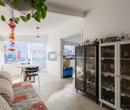 Casa com 200m², 3 dormitórios, 1 suíte, 2 vagas no bairro Jardim Sabará em Porto Alegre