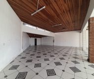 Loja com 649m², 8 vagas no bairro Jardim São Pedro em Porto Alegre