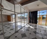 Loja com 649m², 8 vagas no bairro Jardim São Pedro em Porto Alegre