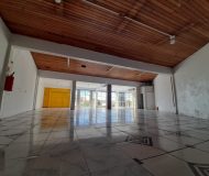 Loja com 649m², 8 vagas no bairro Jardim São Pedro em Porto Alegre