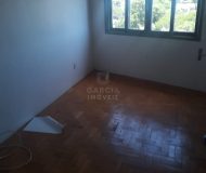 Apartamento com 59m², 2 dormitórios no bairro São Sebastião em Porto Alegre