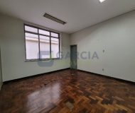 Sala Comercial com 333m² no bairro Centro em Porto Alegre