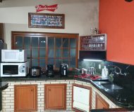 Prédio com 330m², 3 dormitórios, 1 suíte no bairro Vila Jardim América em Cachoeirinha