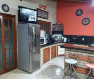 Prédio com 330m², 3 dormitórios, 1 suíte no bairro Vila Jardim América em Cachoeirinha