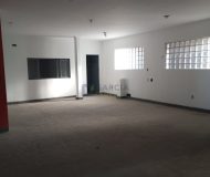 Depósito com 1.800m² no bairro São Geraldo em Porto Alegre