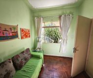 Casa com 109m², 3 dormitórios, 2 vagas no bairro Parque Minuano em Porto Alegre