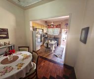 Casa com 109m², 3 dormitórios, 2 vagas no bairro Parque Minuano em Porto Alegre