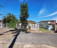 Casa com 109m², 3 dormitórios, 2 vagas no bairro Parque Minuano em Porto Alegre