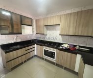Casa com 250m², 3 dormitórios, 1 suíte, 3 vagas no bairro Santa Rosa de Lima em Porto Alegre