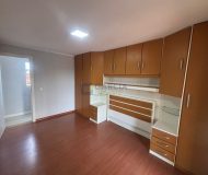 Casa com 250m², 3 dormitórios, 1 suíte, 3 vagas no bairro Santa Rosa de Lima em Porto Alegre
