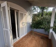Casa com 250m², 3 dormitórios, 1 suíte, 3 vagas no bairro Santa Rosa de Lima em Porto Alegre