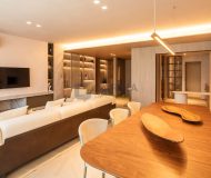 Apartamento com 322m², 4 dormitórios, 4 suítes, 4 vagas no bairro Moinhos de Vento em Porto Alegre