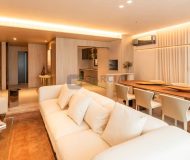 Apartamento com 322m², 4 dormitórios, 4 suítes, 4 vagas no bairro Moinhos de Vento em Porto Alegre