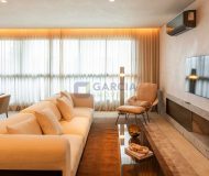Apartamento com 322m², 4 dormitórios, 4 suítes, 4 vagas no bairro Moinhos de Vento em Porto Alegre