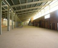 Depósito com 700m², 25 vagas no bairro Floresta em Porto Alegre