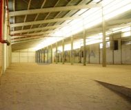 Depósito com 700m², 25 vagas no bairro Floresta em Porto Alegre