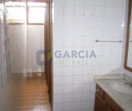 Depósito com 700m², 25 vagas no bairro Floresta em Porto Alegre