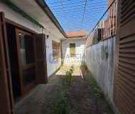 Casa com 199m², 3 dormitórios, 1 suíte, 2 vagas no bairro Jardim Planalto em Porto Alegre