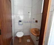 Casa com 199m², 3 dormitórios, 1 suíte, 2 vagas no bairro Jardim Planalto em Porto Alegre