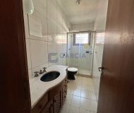 Casa com 199m², 3 dormitórios, 1 suíte, 2 vagas no bairro Jardim Planalto em Porto Alegre