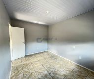 Casa com 100m², 2 dormitórios, 2 vagas no bairro Sarandi em Porto Alegre