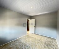 Casa com 100m², 2 dormitórios, 2 vagas no bairro Sarandi em Porto Alegre