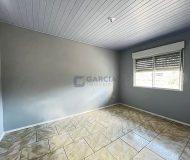 Casa com 100m², 2 dormitórios, 2 vagas no bairro Sarandi em Porto Alegre
