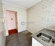 Apartamento com 40m², 1 dormitório, 1 vaga no bairro Vila Ipiranga em Porto Alegre