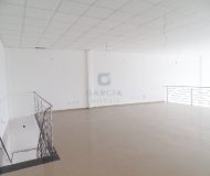 Loja com 309m², 2 vagas no bairro Costa e Silva em Porto Alegre