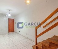 Cobertura com 100m², 2 dormitórios, 1 suíte, 1 vaga no bairro Jardim Barão do Cahy em Porto Alegre