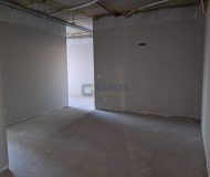 Loja com 372m², 14 vagas no bairro Sarandi em Porto Alegre