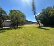 Casa com 650m², 4 dormitórios, 1 suíte, 4 vagas no bairro Arquipélago em Porto Alegre