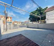 Loja com 350m² no bairro Medianeira em Porto Alegre