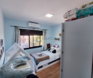 Casa com 242m², 2 dormitórios, 2 suítes, 4 vagas no bairro Ecoville em Porto Alegre