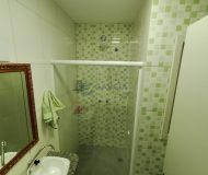 Casa com 242m², 2 dormitórios, 2 suítes, 4 vagas no bairro Ecoville em Porto Alegre