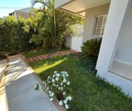 Casa com 301m², 3 dormitórios, 1 suíte, 2 vagas no bairro Alto Petrópolis em Porto Alegre