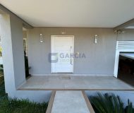 Casa com 301m², 3 dormitórios, 1 suíte, 2 vagas no bairro Alto Petrópolis em Porto Alegre