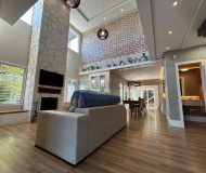 Casa com 301m², 3 dormitórios, 1 suíte, 2 vagas no bairro Alto Petrópolis em Porto Alegre