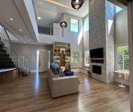 Casa com 301m², 3 dormitórios, 1 suíte, 2 vagas no bairro Alto Petrópolis em Porto Alegre