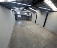 Depósito com 550m² no bairro Navegantes em Porto Alegre