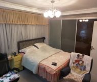 Casa com 310m², 3 dormitórios, 1 suíte, 2 vagas no bairro Jardim Itu Sabará em Porto Alegre