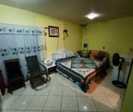 Casa com 270m², 6 dormitórios, 1 suíte, 3 vagas no bairro Sarandi em Porto Alegre