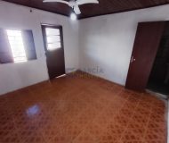 Casa com 270m², 6 dormitórios, 1 suíte, 3 vagas no bairro Sarandi em Porto Alegre