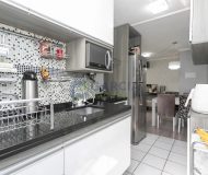 Apartamento com 43m², 2 dormitórios, 1 vaga no bairro Sarandi em Porto Alegre