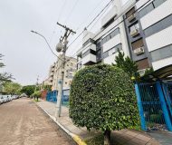 Apartamento com 60m², 2 dormitórios, 1 vaga no bairro São Sebastião em Porto Alegre